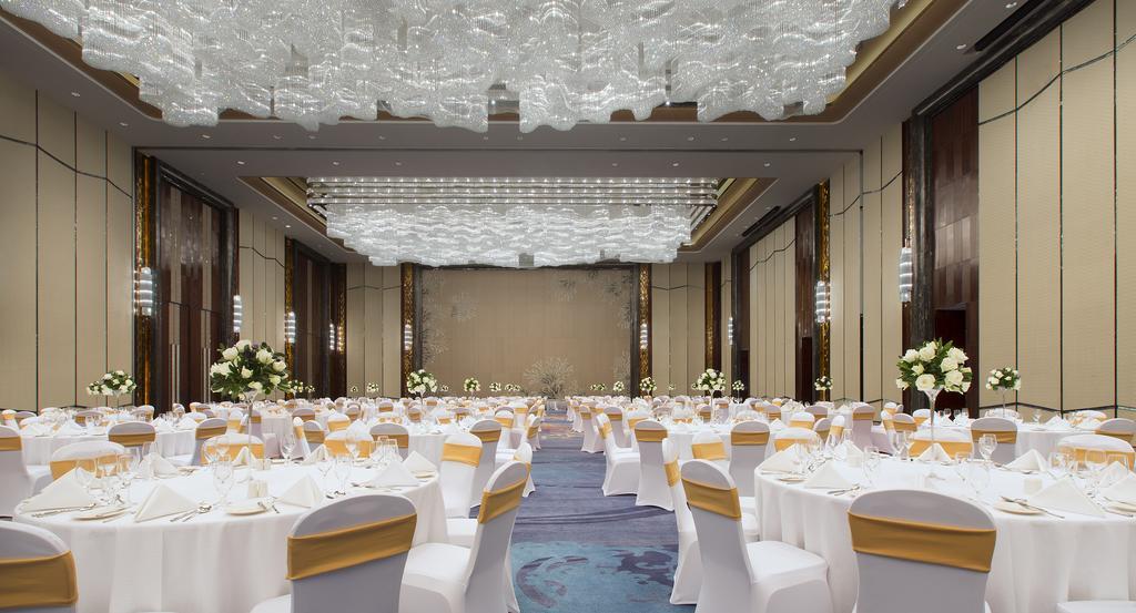 מלון Pullman Yantai Center מראה חיצוני תמונה